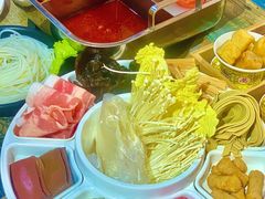 一锅三吃·干锅·螺蛳粉火锅-鸡遇虾煲干锅火锅(小寨金莎店)