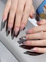 -丽心自助美甲美睫