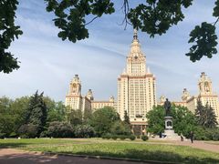 -莫斯科大学