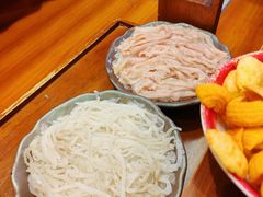 -沸炉重庆老火锅(军事博物馆店)