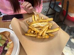 黑松露薯条-LES ELITES 英集荟(南京西路店)