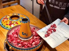-毛辣果·贵州红酸汤牛肉火锅(西单店)