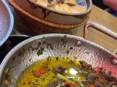 -吃饭皇帝大土家民族菜(正大广场店)