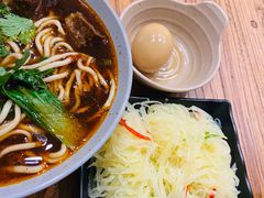 -醉牛腩·面小馆
