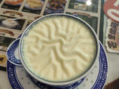 -广信牛奶甜品世家(台东店)