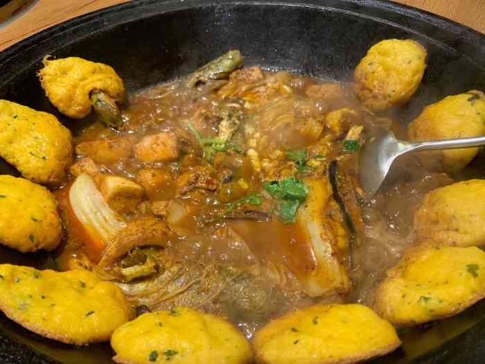 鸽子刘铁锅炖鱼(劲松店)-"天气寒冷的那几天注意到了家门口新开的东北