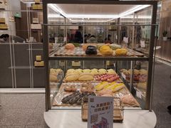 面包甜点陈列柜-奈雪的茶(市百一店)