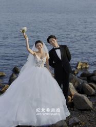 -纪梵希旅拍婚纱摄影(大连总店)