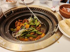 -锅当当铁锅炖烀饼王(长泰广场店)