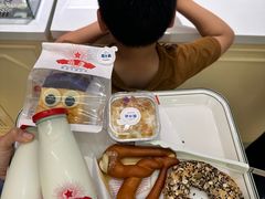 -红星前进面包牛奶公司(畅春园店)