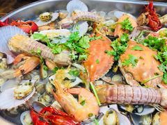 -老东镇啤酒屋海鲜加工·蒸汽海鲜·海鲜烧烤(台东店)