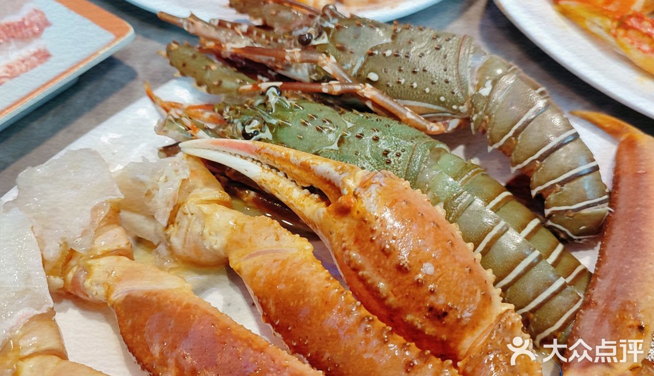 拔草[拔草]又一家海鲜自助新贵“采极鲜”[愉快]