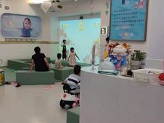 -龙格亲子游泳·水育早教运动中心(绿宝中心)