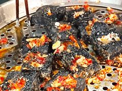 -黑色经典臭豆腐·湖南特产(坡子街特产局店)