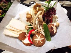 -煲宫猪肚鸡(昆山金鹰国际购物中心店)