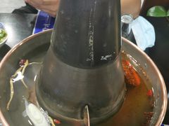 -楼外楼大刀肉传统火锅居(幸福街店)