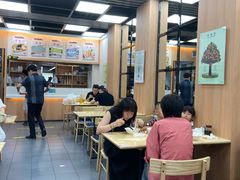 大堂-筋饼豆腐脑一绝