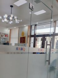 -靓芙泉专研痘痘肌