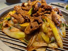 经典葱爆小羔羊肉-悦融·京鲁菜·露台花园(安定门店)