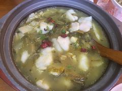 -周鱼小馆石锅酸菜鱼(活力汇店)