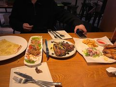 -JINNS锦时 steak&pizza(浸信会礼拜堂旧址店)