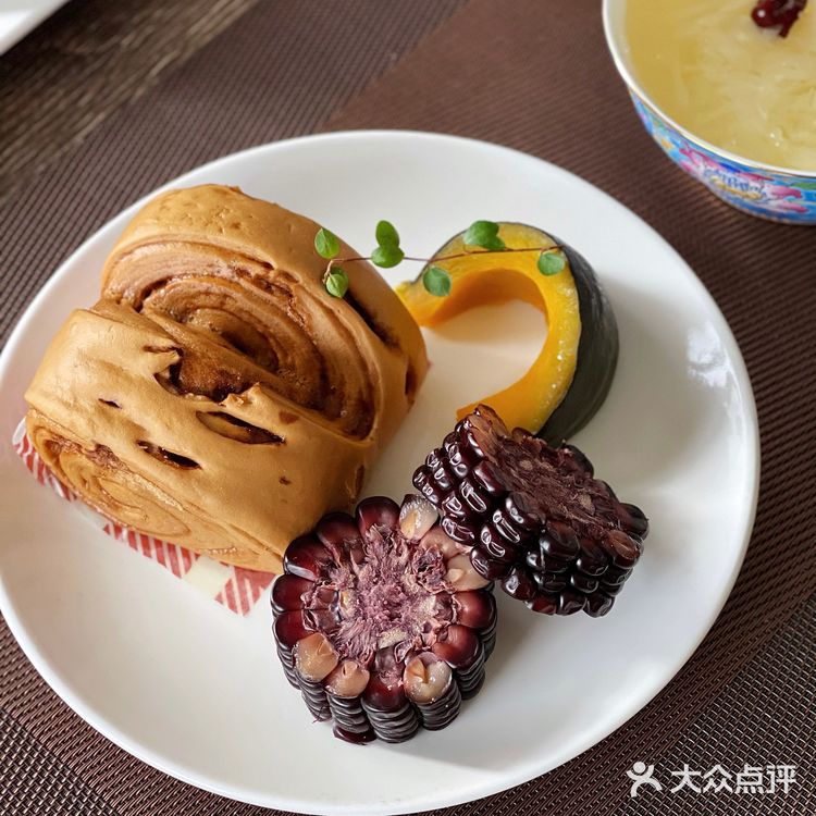 四口之家的早餐｜元气早餐盘➕美容养颜银耳汤