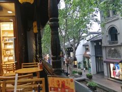 -猫的天空之城概念书店(杭州南宋御街店)