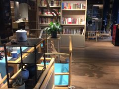 -光海书局(南京东路第一百货店)