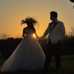 -雪中彩影婚纱摄影·微光艺术中心