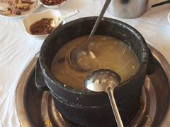 -鲁朗纳麦石锅鸡庄园