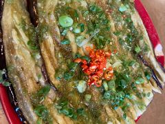 -何师烧烤·香辣蟹·川菜·30年老品牌(太古里旗舰店)