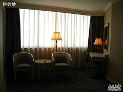 窗口-成都绿洲大酒店(春熙路太古里店)