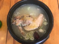 -长寿参鸡汤(朝韩风情街店)