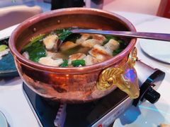 招牌滋补羊肉汤配馕饼-阿娜尔·新疆菜(宜家荟聚中心店)