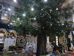 -钟书阁(松江泰晤士小镇店)