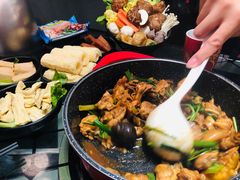 -大龙凤鸡煲(万菱汇店)