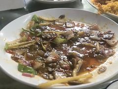 -四川小胡子海鲜(丁村万人海鲜广场店)