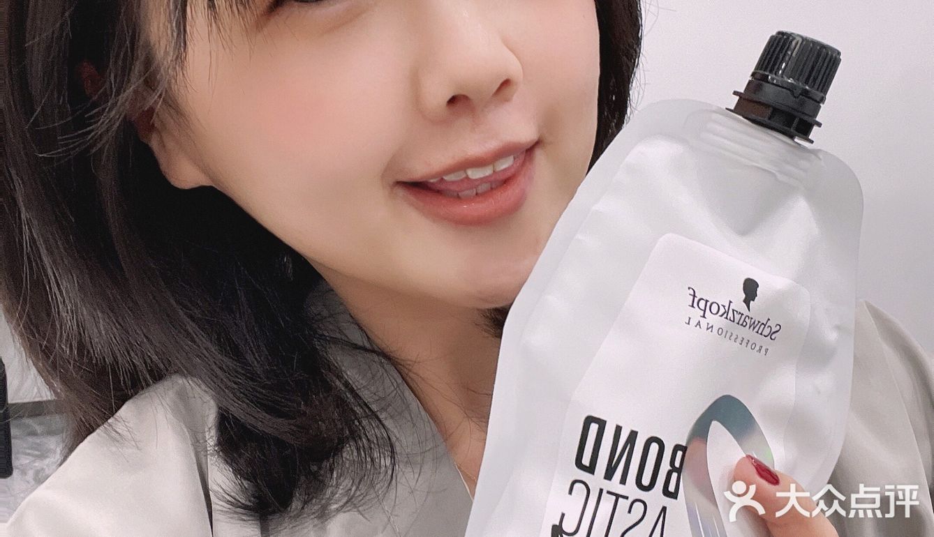 从头开始迎新年，送给自己一个施华蔻烫发吧