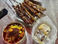 -乌恰市场(彩虹商场店)