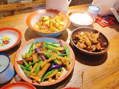 -老三样·美食研究中心(世贸路店)