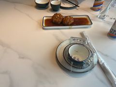 鸭蛋黄狮子头-梅飞酒家(名辉豪庭店)