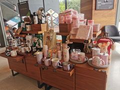零售区-星巴克臻选(广州二沙岛文立方店)