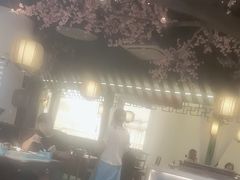-荷塘秋月·本帮江浙菜(国权路店)