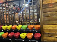 -果松木炭酸菜铜火锅·外婆参鸡汤