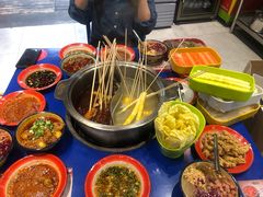 -马路边边·成都串串(翠柏路店)