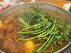 -喇喇排骨火锅·传统韩式脊骨汤(望京西园总店)