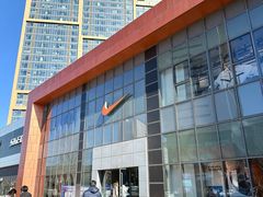 -百年港湾奥特莱斯(香炉礁店)