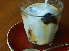 -ROAST coffee & eatery
