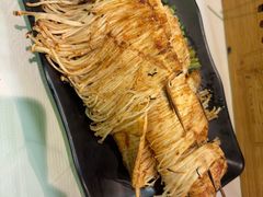 -云晓光头烧烤吧(德平路店)