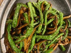 长豆角炒茶树菇-大厨小馆(华阳城店)